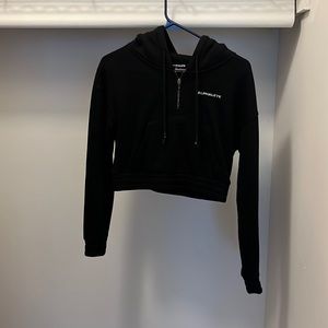 Alphalete 1/4 crop zip hoodie. Size extra small. Never worn